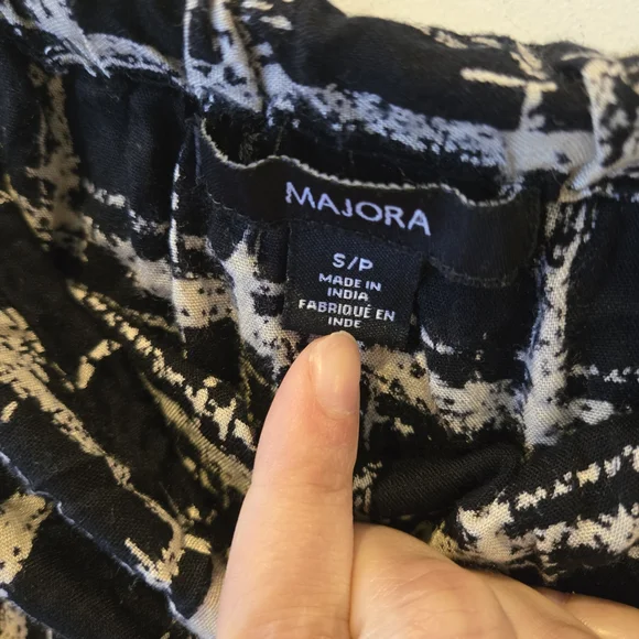 Majora Romper Size Small - Picture 6 of 8